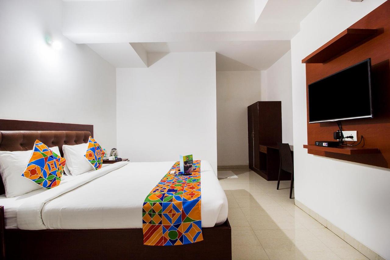 Fabhotel Limestone Aura Хидерабад Екстериор снимка